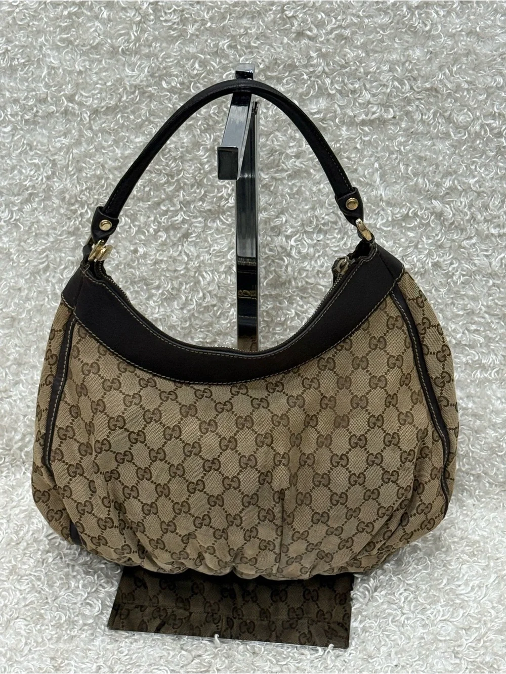 Gucci brown gg